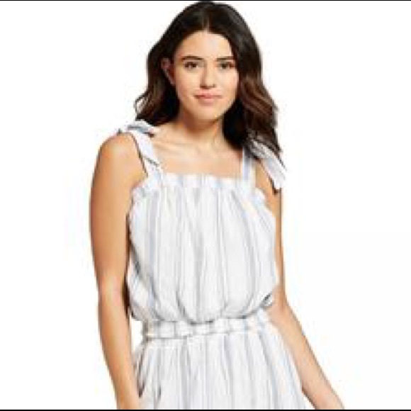 Universal Threads Top - Picture 2 of 2